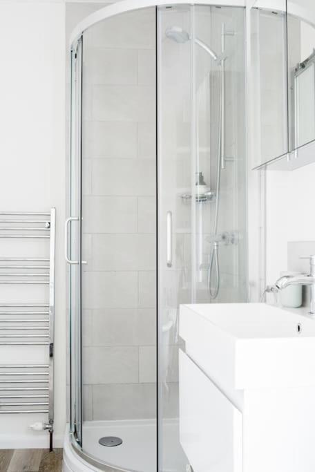 Charlotte Street Apartment บาธ ภายนอก รูปภาพ
